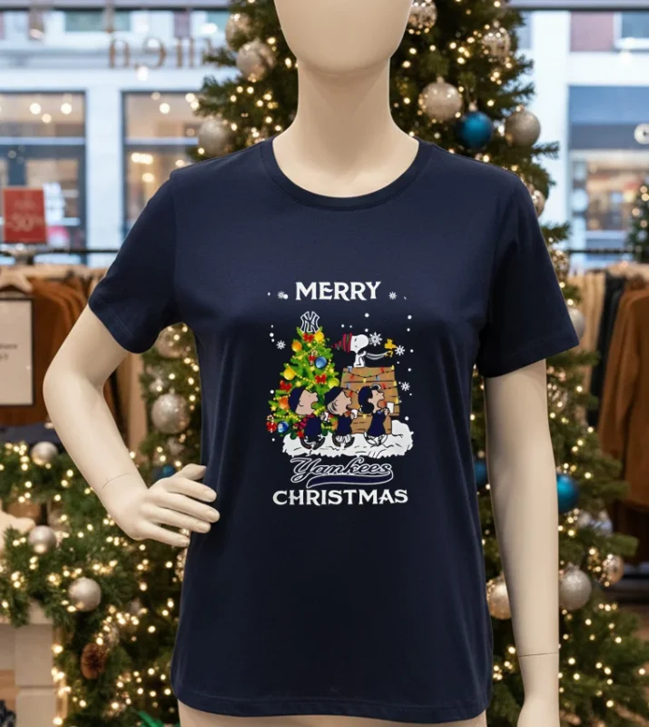 2024 New York Yankees Snoopy And Friends Merry Christmas   Navy T Shirt
